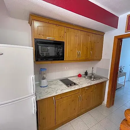 Gustamar 25 Hotel 3*